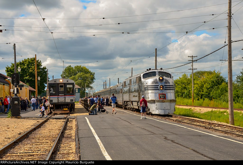 CBQ E5A Locomotive Nebraska Zephyr & Chicago Transit Authority car